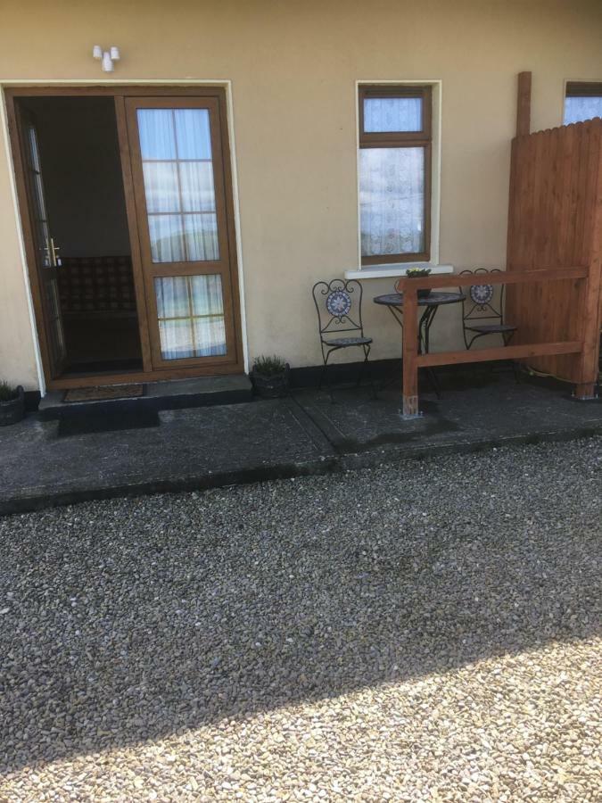 Baurleigh Studio Apartment P72F340 Lissaphooca Cross Roads Экстерьер фото